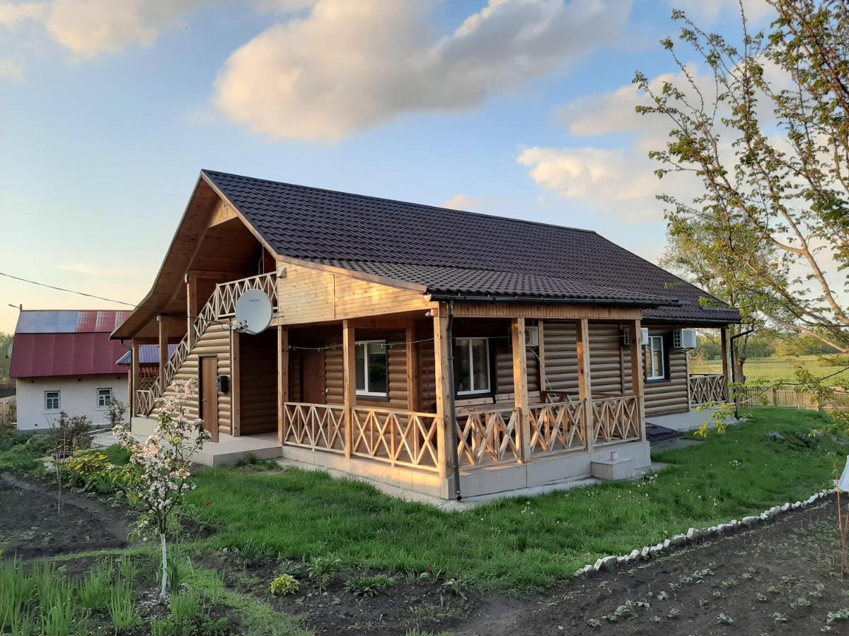 Гостьовий Дім На Герцена Guest Hous On Gertsena Hotell Novhorod-Siverskyi Exteriör bild